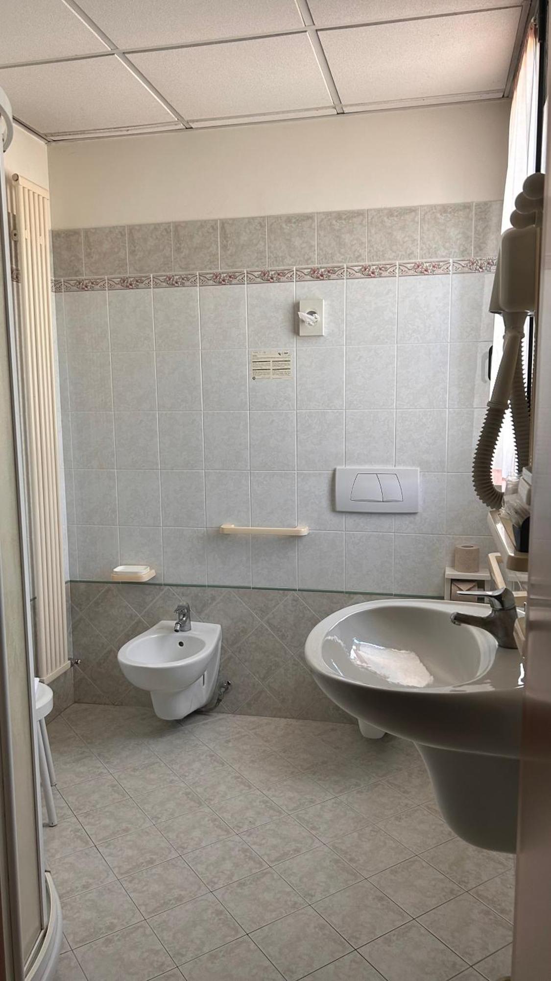 Hotel Gran Delta Di Alba-Invest Srl روسولينا الغرفة الصورة