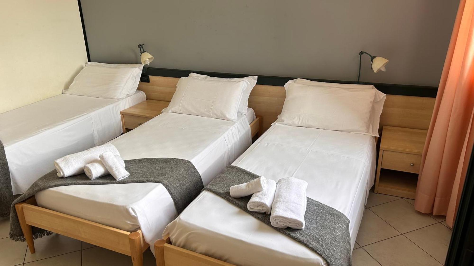 Hotel Gran Delta Di Alba-Invest Srl روسولينا الغرفة الصورة