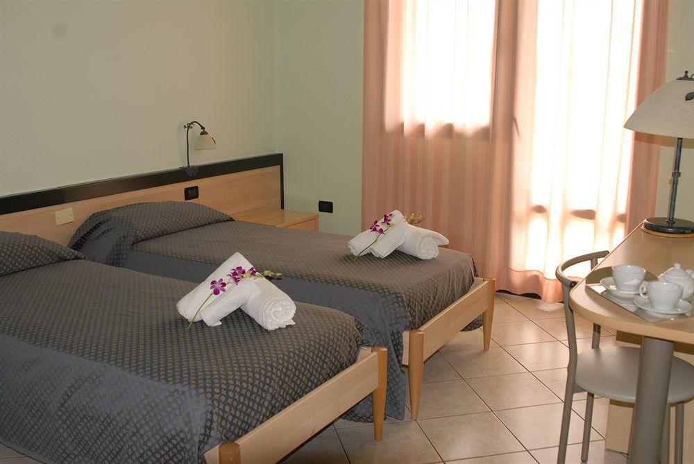 Hotel Gran Delta Di Alba-Invest Srl روسولينا المظهر الخارجي الصورة