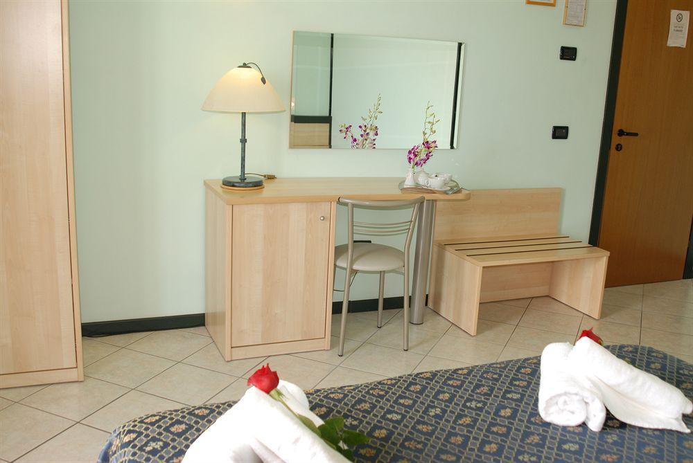 Hotel Gran Delta Di Alba-Invest Srl روسولينا المظهر الخارجي الصورة