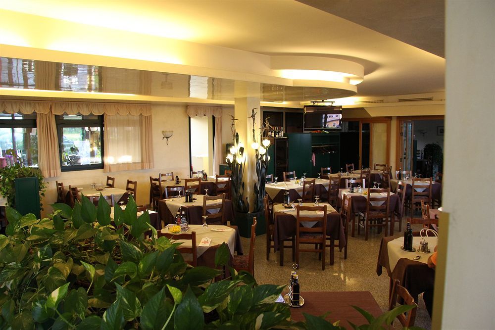 Hotel Gran Delta Di Alba-Invest Srl روسولينا المظهر الخارجي الصورة