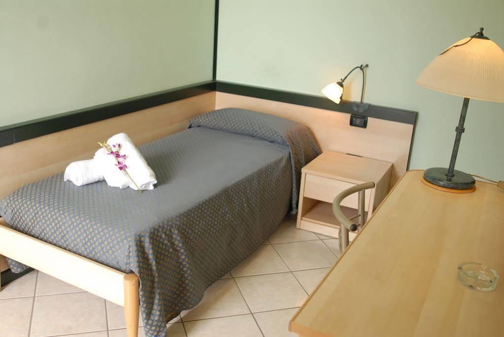 Hotel Gran Delta Di Alba-Invest Srl روسولينا المظهر الخارجي الصورة